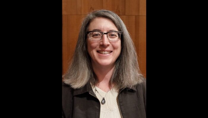 Cindy Cohn Cindy Cohn: American civil liberties attorney specializing in Internet law who served as executive director for the Electronic Frontier Foundation (EFF) from 2015 to 2026.